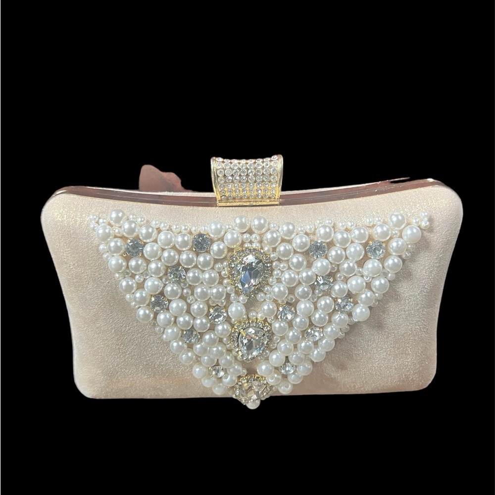 Evening bag embellished with pearls and faux diamonds.Fits your IPhone!!